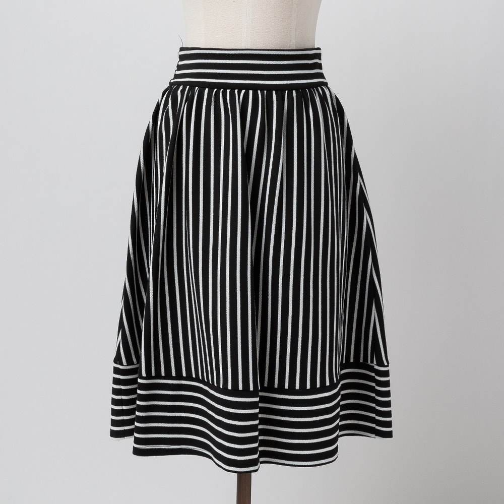 Francesca's Black/White Striped Full Skirt-Size M